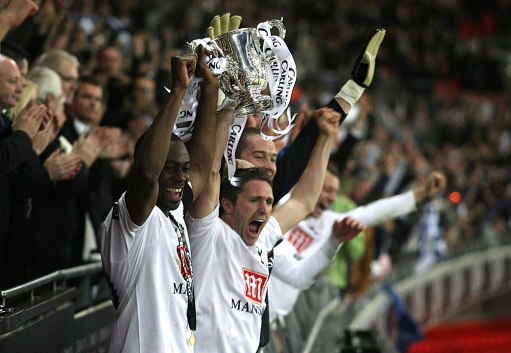 北青谈国少选帅：万厚良等人参与竞聘，周海滨成绩突出获优势（北青：国少主帅竞聘启动，万厚良等参与，周海滨凭战绩占先机）