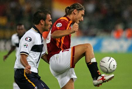 曼城有望大胜桑德兰，展现沉稳防守，争夺英超积分榜席位。