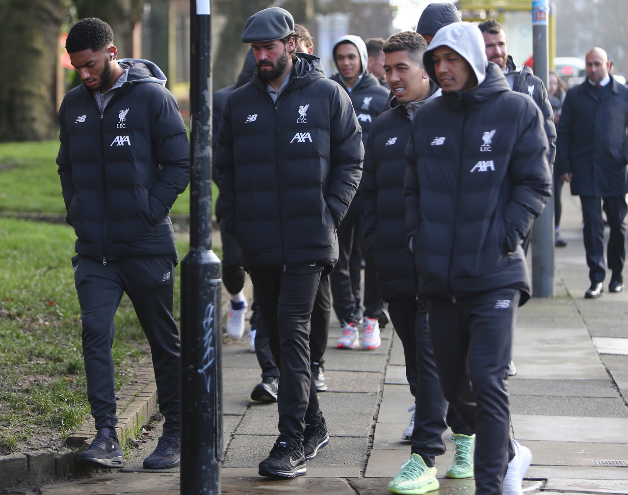 国乒主力连轴转战四城，赛程密集伤病频发压力倍增